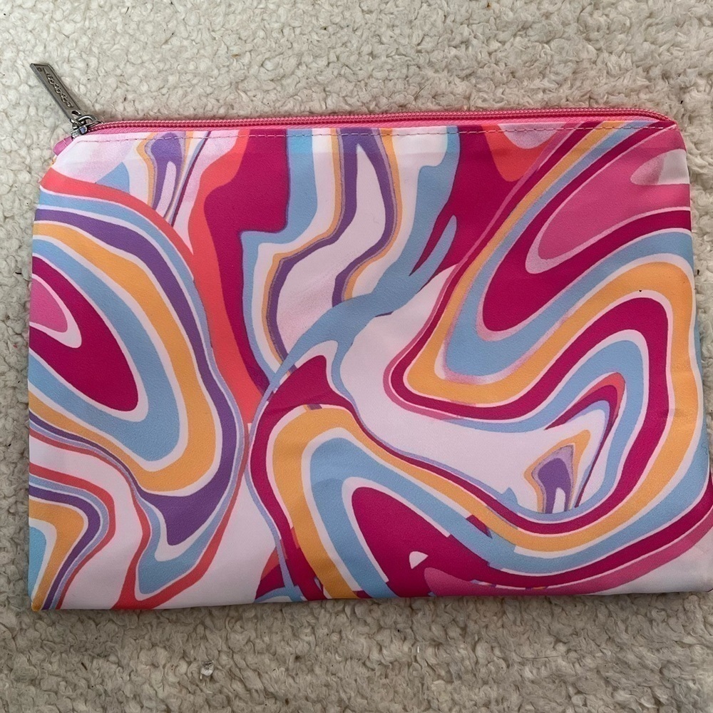 iScream Color Swirl Cosmetic Bag Trio - Picture 4 of 13